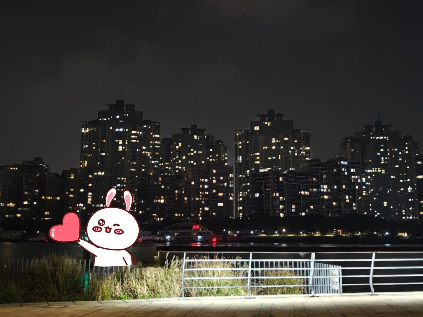 霖霖老婆来夜跑来这里[捂嘴哭][捂嘴哭][捂嘴哭][捂嘴哭][捂嘴哭] ​​​