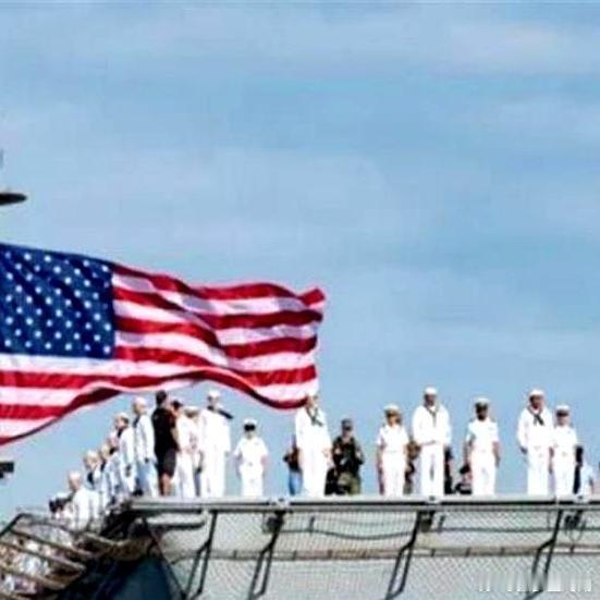 《中美关系紧张加剧！美军舰强行闯入台海，卡尔森：中国统一，何错之处》一边，是美国