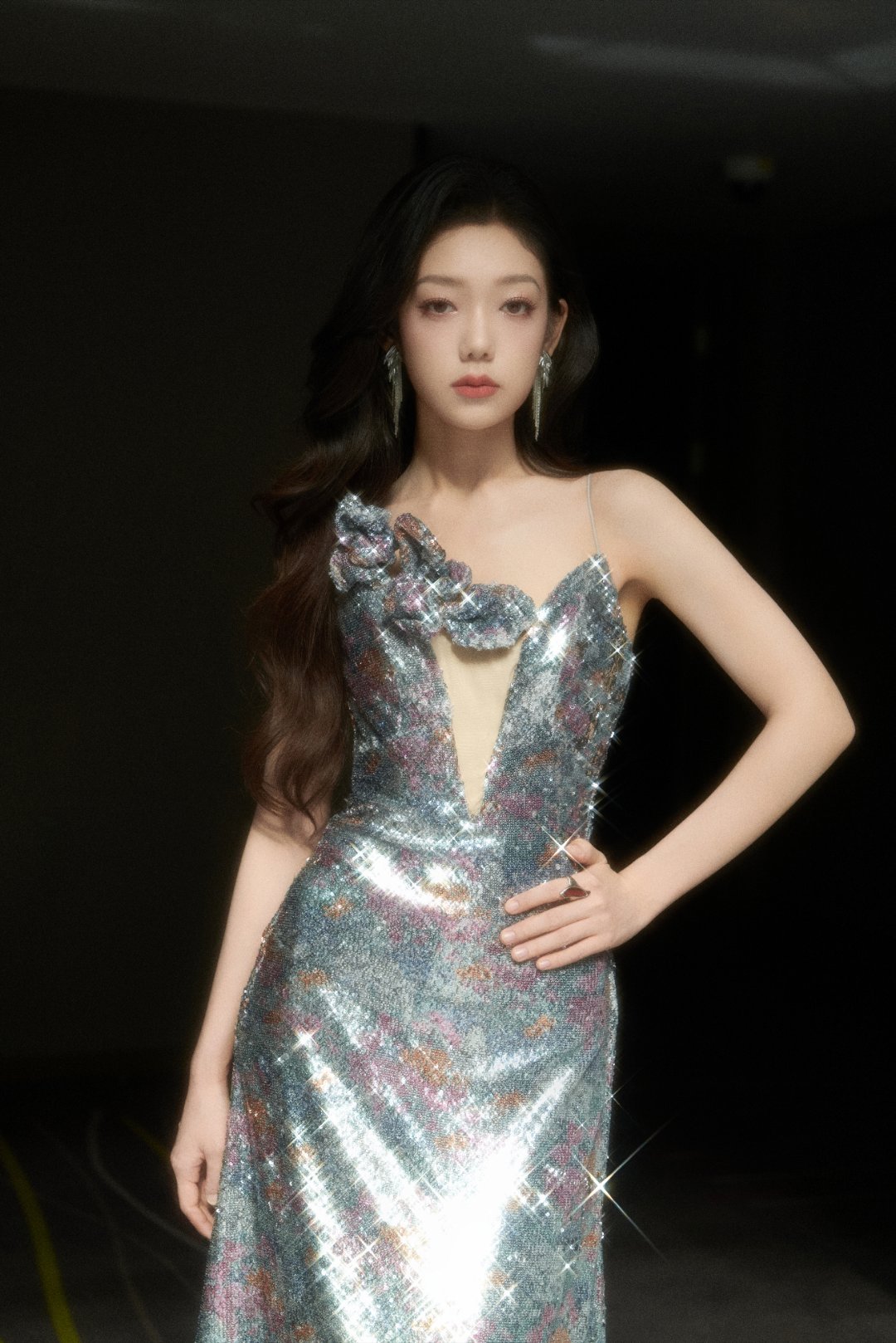 希林娜依高[超话] 在复制粘贴的时代，你是手写的诗[鲜花] ​​​