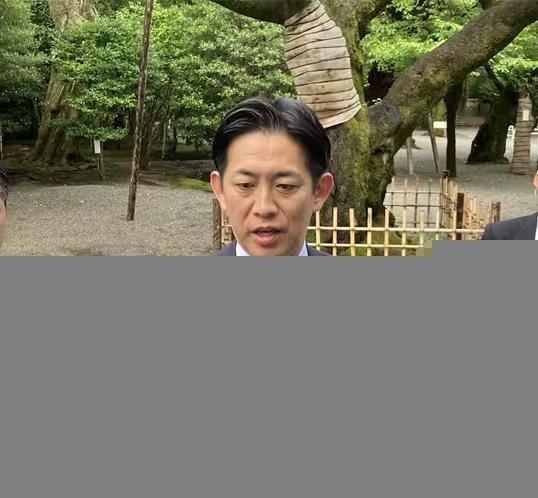 日本这个国家国民有正常心态的少，政府中有正常心态的就更少，那些石翼分子个个变态，