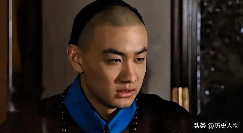 乾隆看似始终管束不了弟弟弘昼，实则并非无力，而是不敢严惩，核心是顾及孝圣宪皇太后