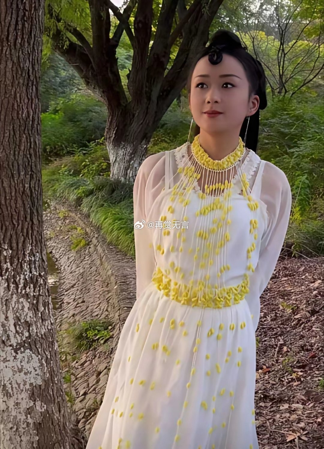 赵丽颖看到后都要感叹一句：还好我出道早 