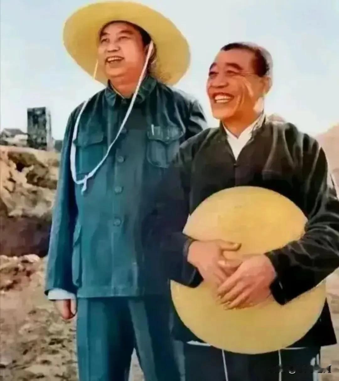 🍁1975年9月15日，全国农业学大寨会议在昔阳县召开。会议期间，华国锋、陈永