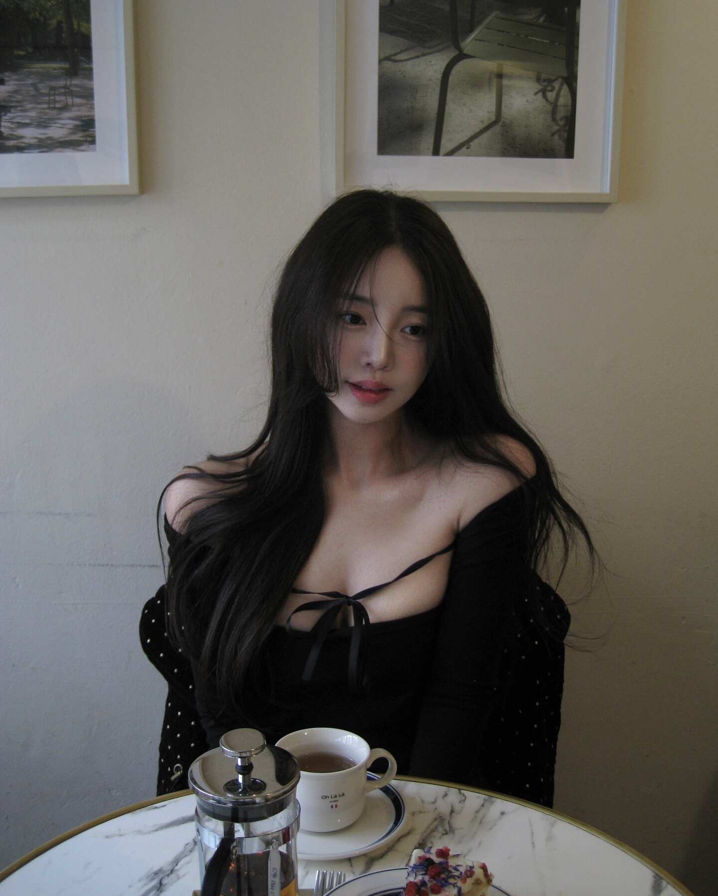能让男人能疯狂上头的女人，多半都是这样的：1、性生活任由男人折腾，男人都是下半身