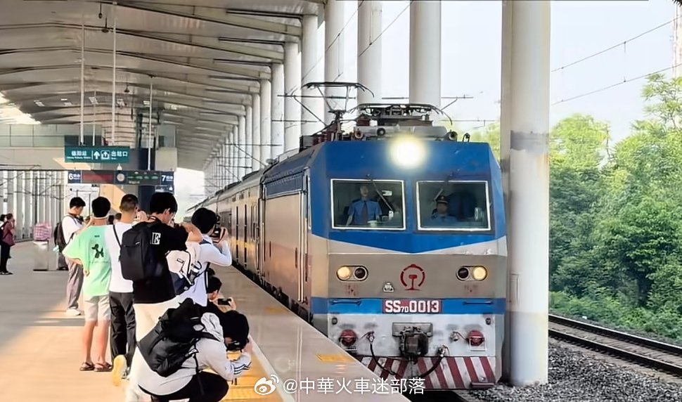 再见天府之星 再见，天府之星T8次！ 