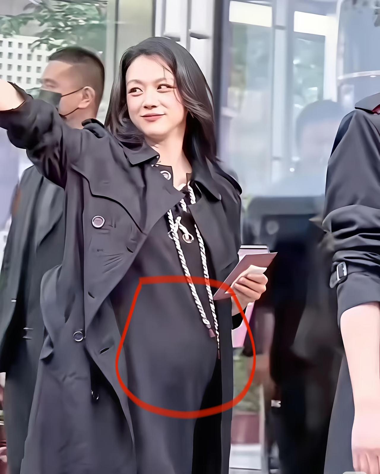 汤唯被问起二胎相关传闻，她以后不刻意回避这类问题，不是想博取公众关注，不是为新作