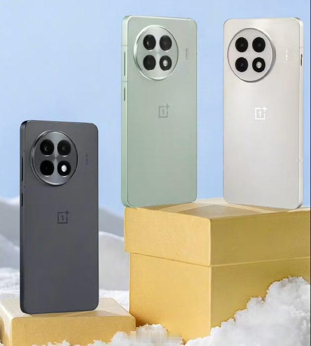 下午就发布了，预测一加Ace5系列价格一加Ace5（骁龙8 Gen3）12+25