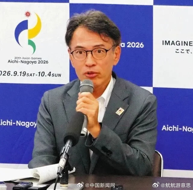 韩国男排也被巴士送错到一小时车程外场馆，原定28日上午训练被迫取消。组委会承认两