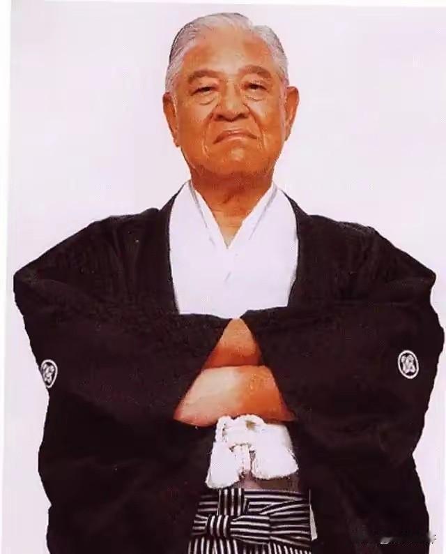 最大的台独分子，再也藏不住尾巴，终于露出来了肮脏的脑袋！原来，最大的台独分子不都