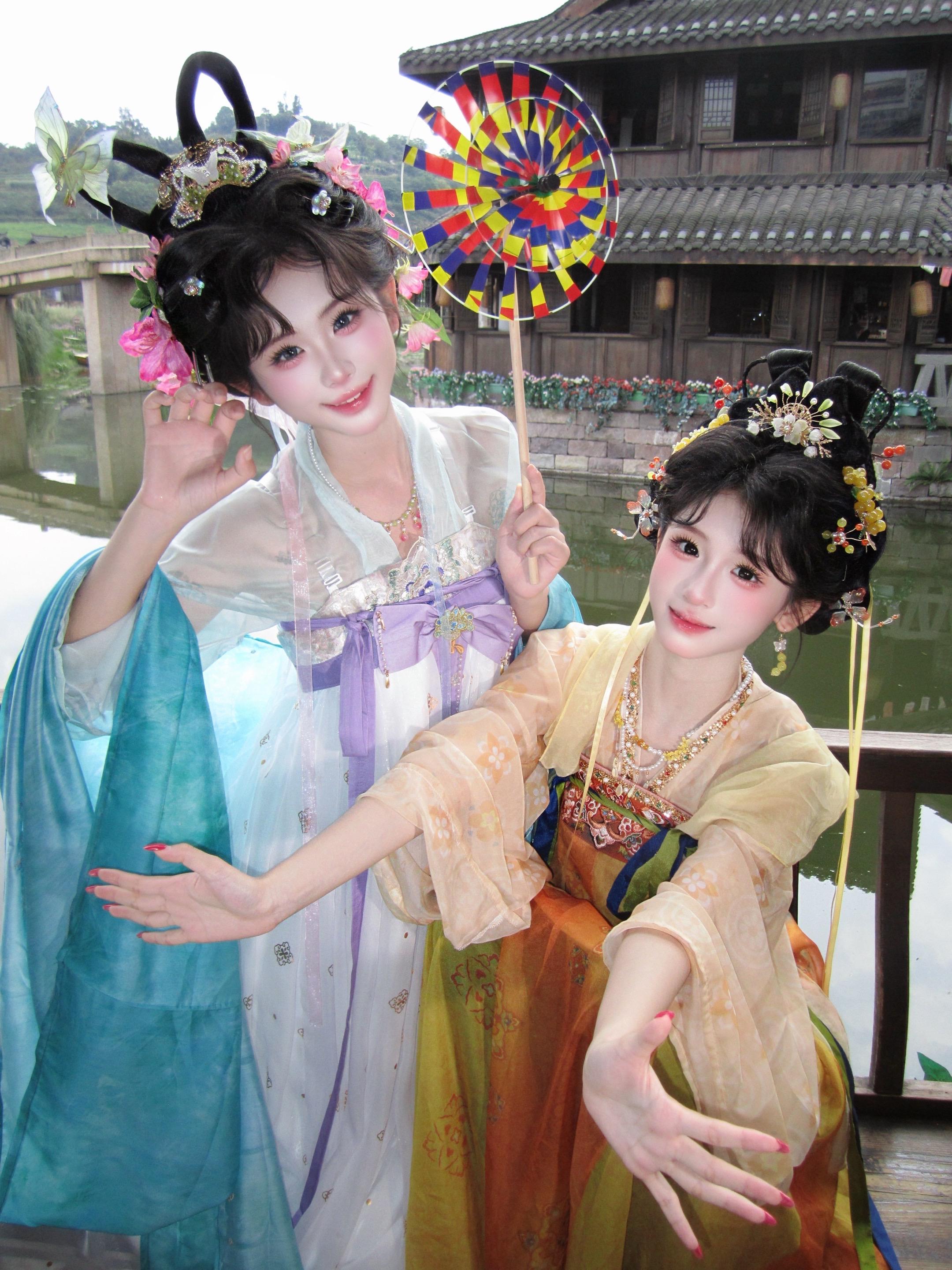 👭闺蜜，一起穿越回古代～