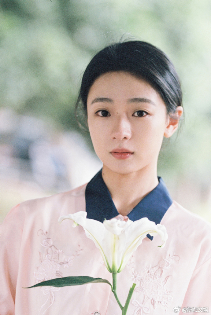 内娱清冷系白月光又上新了王和好像年代文女主从书里走出来了内娱清冷系白月光又上新了