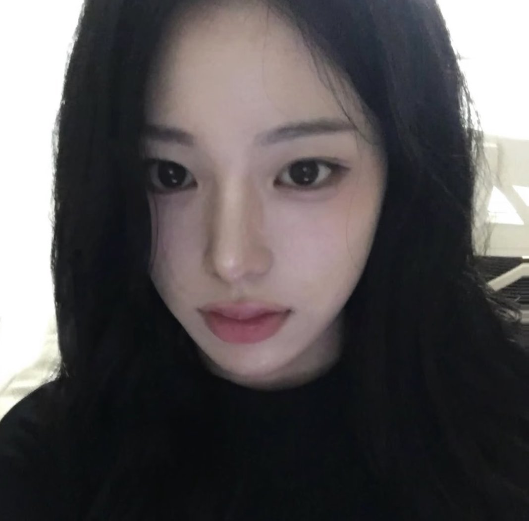 生活不是𝗮𝗱𝗷.是𝘃𝗲𝗿𝗯.!!!女生头像丨女头包上恩丨关晓彤丨韩