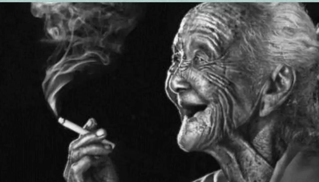 那些刻骨铭心的事
文/神雨

一

我亲眼目睹那月光从檐上融化滴落，一滴一滴，默