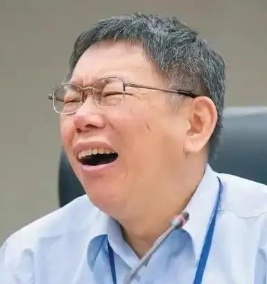 柯文哲的精彩“悖论”！

最近台湾民众党“民代”的“两年条款”被热议。柯文哲在此