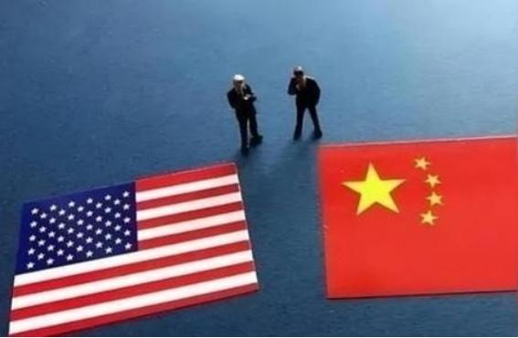 白俄罗斯的总统卢卡申科曾对欧洲记者说，“美国之所以不敢与中国宣战，那是因为美国已