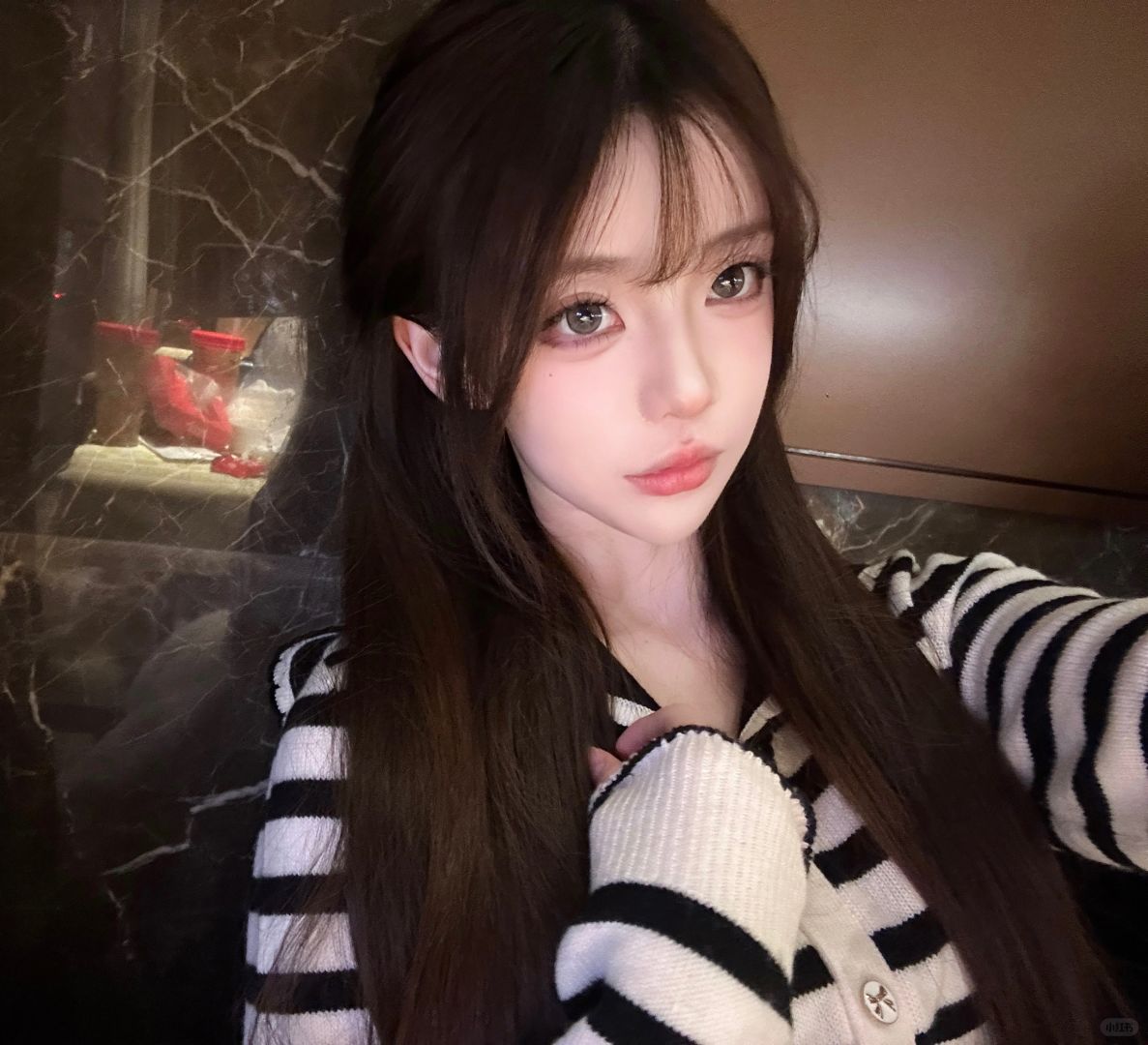 今日份美貌是闪光灯给的