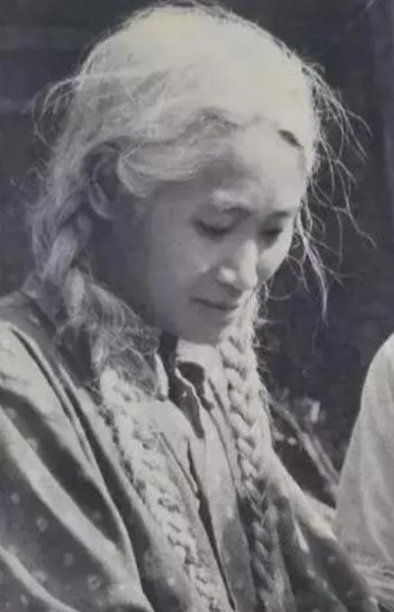 怪不得地主老财一定要得到“白毛女”，这是年近40岁的“白毛女”原型罗昌秀的真实照