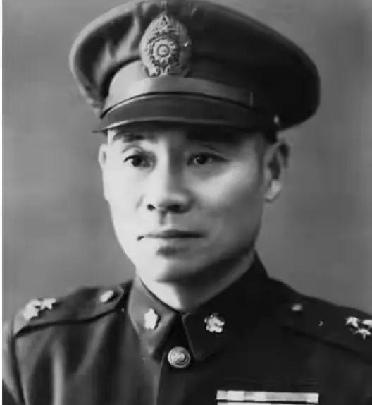 1948年，陈诚执意要查抄郭汝瑰的保险柜，眼看秘密即将全盘败露，郭汝瑰只做了一个