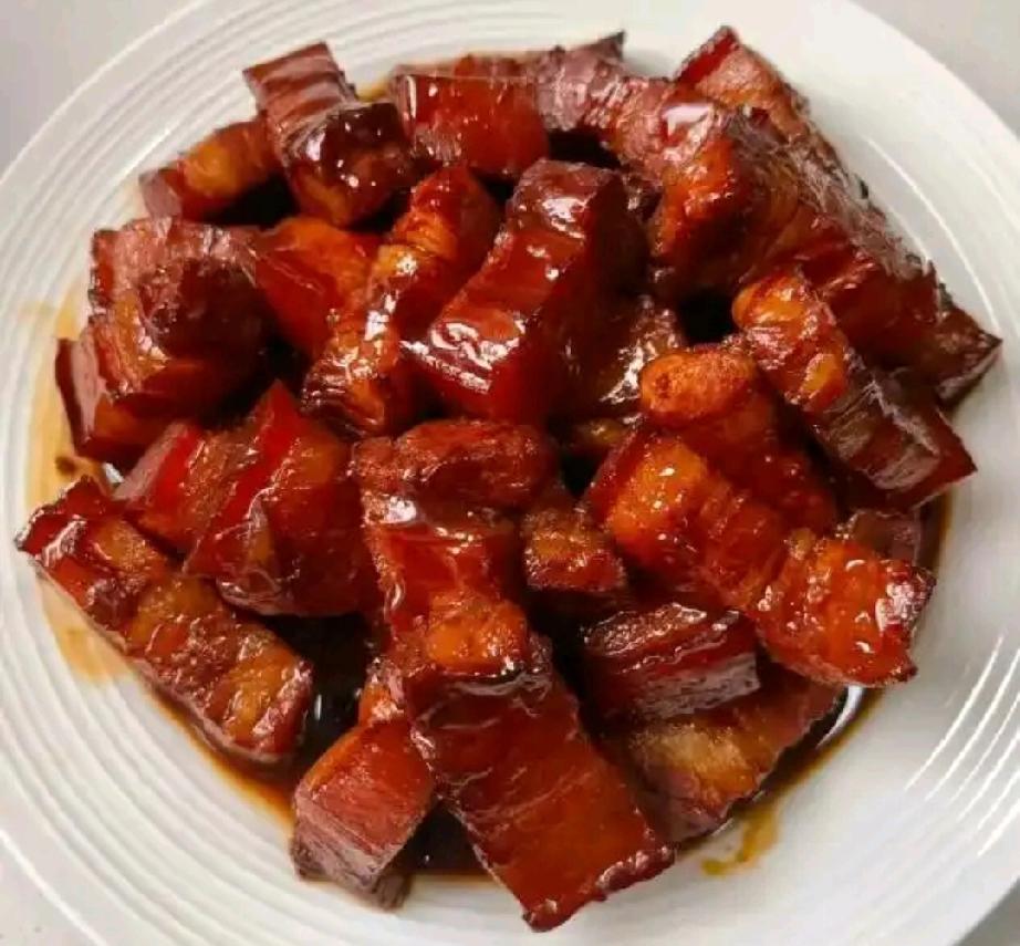 用冰糖吧，上色更好。