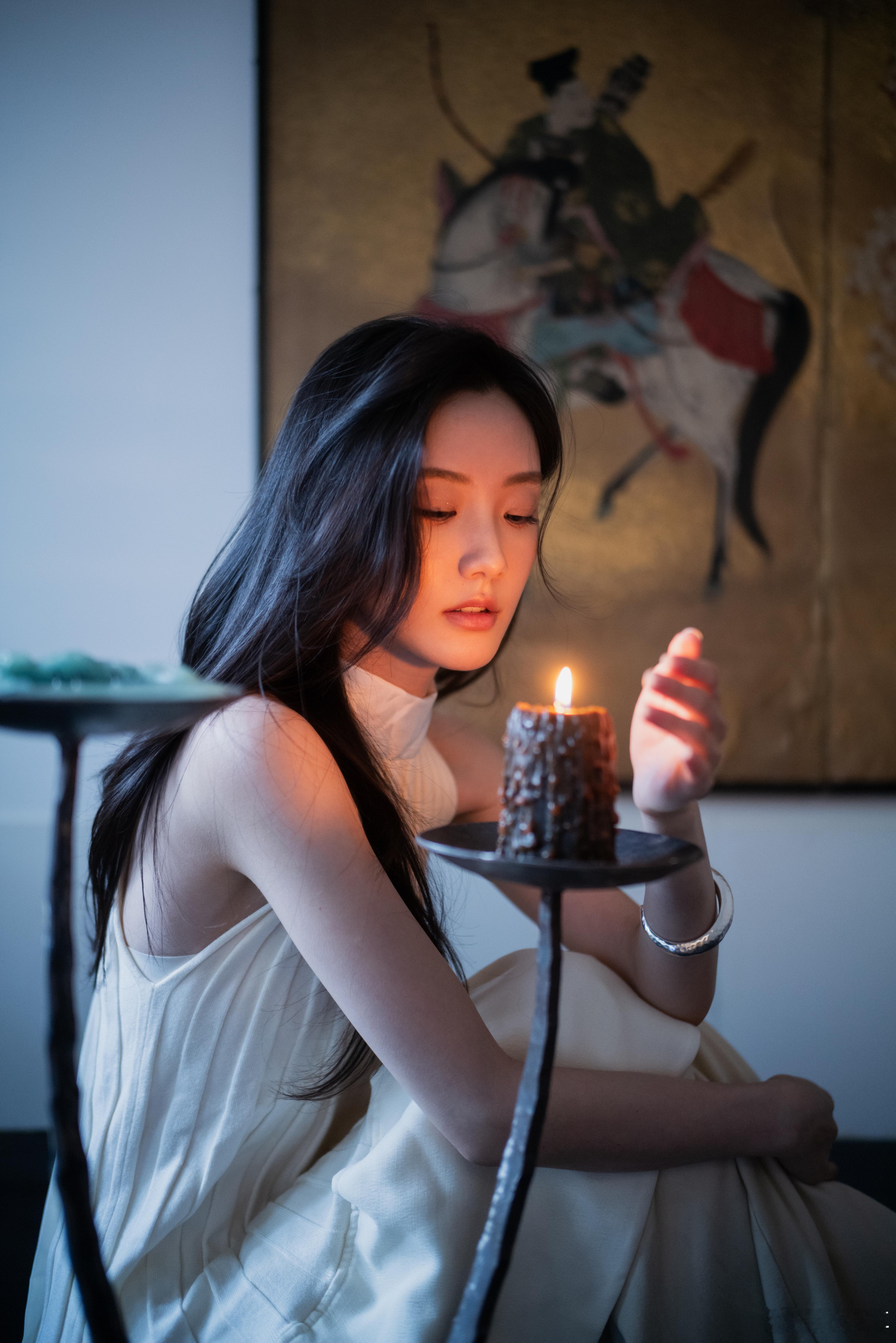 独自穿过悲喜靠的并不是勇气。 ​​​