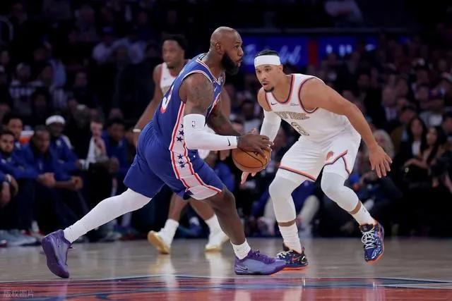 NBA揭幕战，76人106：100险胜尼克斯拿到赛季的开门红，但76人仍有2大隐