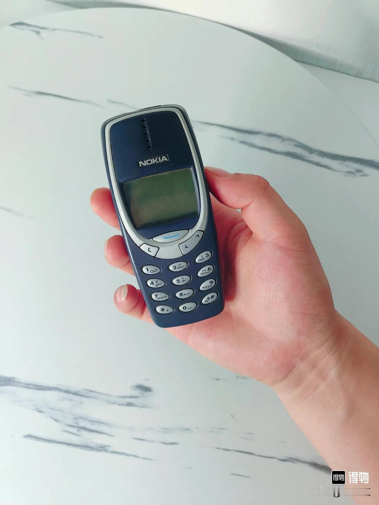 你买的第一部手机是什么品牌的诺基亚