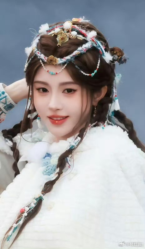 郭敬明有多懂鞠婧祎的美鞠婧祎×露芜衣这适配度直接拉满！郭敬明精准抓住她的美，清冷