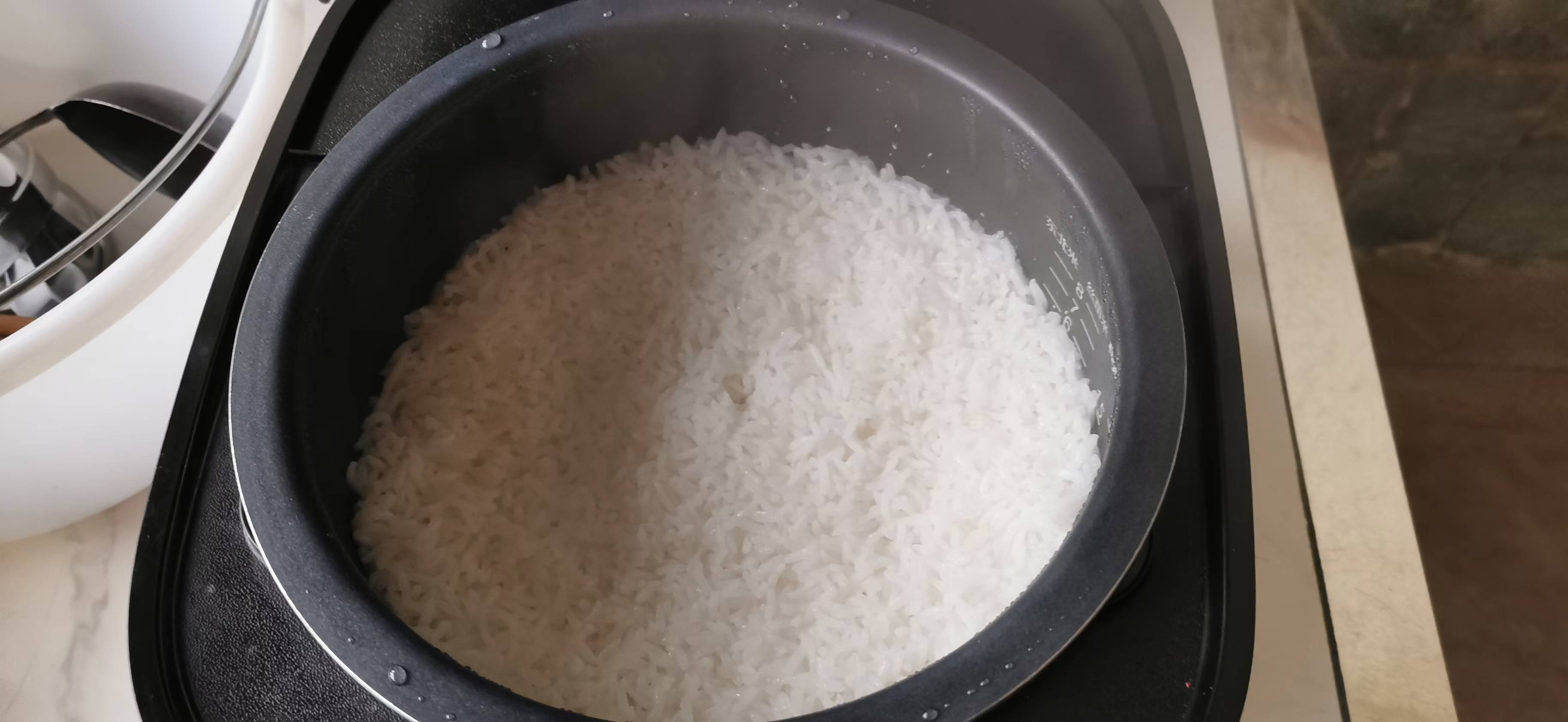 人生苦短，不能辜负这美好的时光，得用心去感受生活中的每一个细节，去品味其中的美好