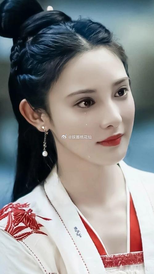 谁没被浪姐6的团建打动！《凤凰台上》开播，彭小苒评论区被罗予彤、马吟吟、VAVA