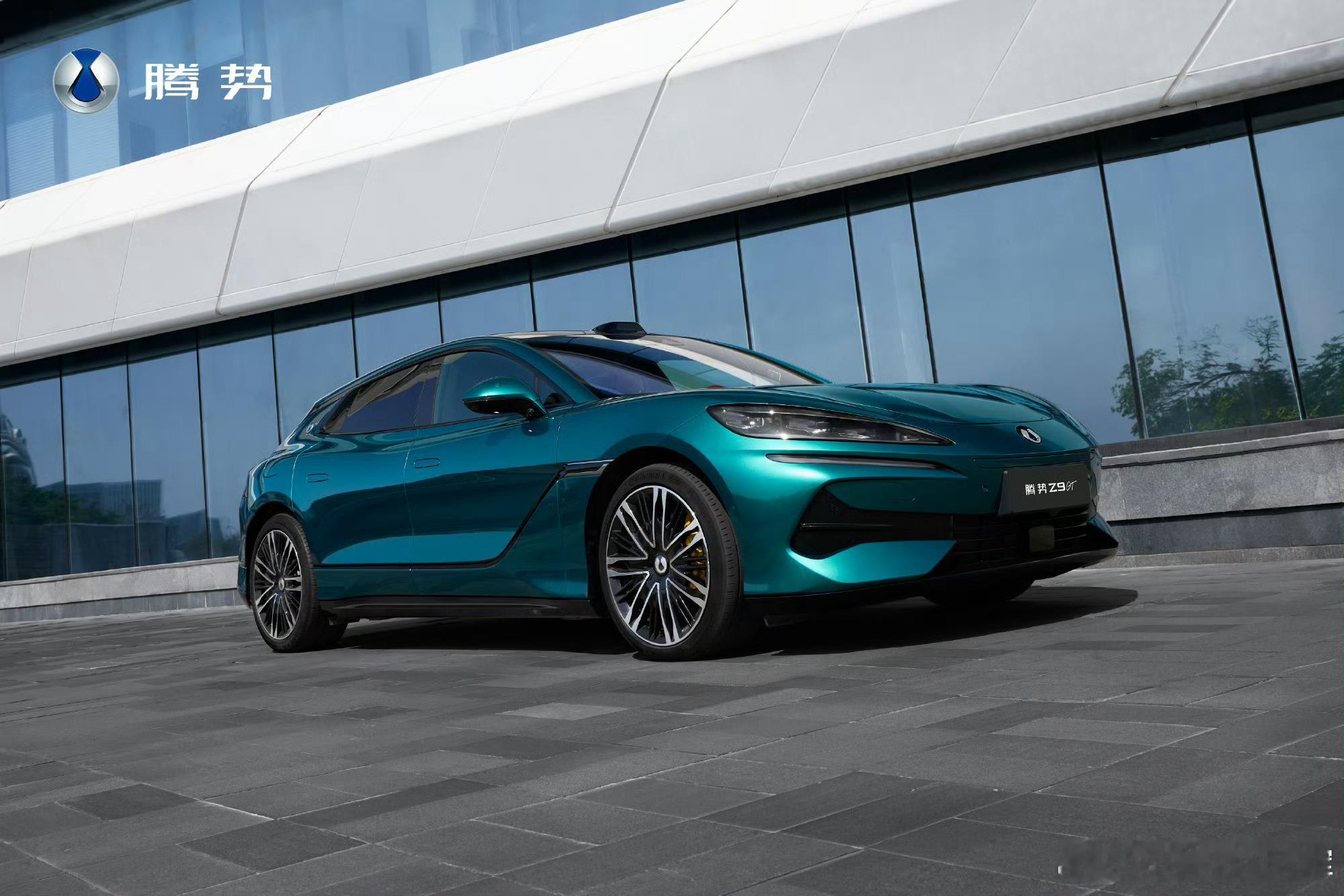 腾势Z9GT峡湾绿全景图来了，这是大换代的首批完整官图，激光雷达位置有所变化，最