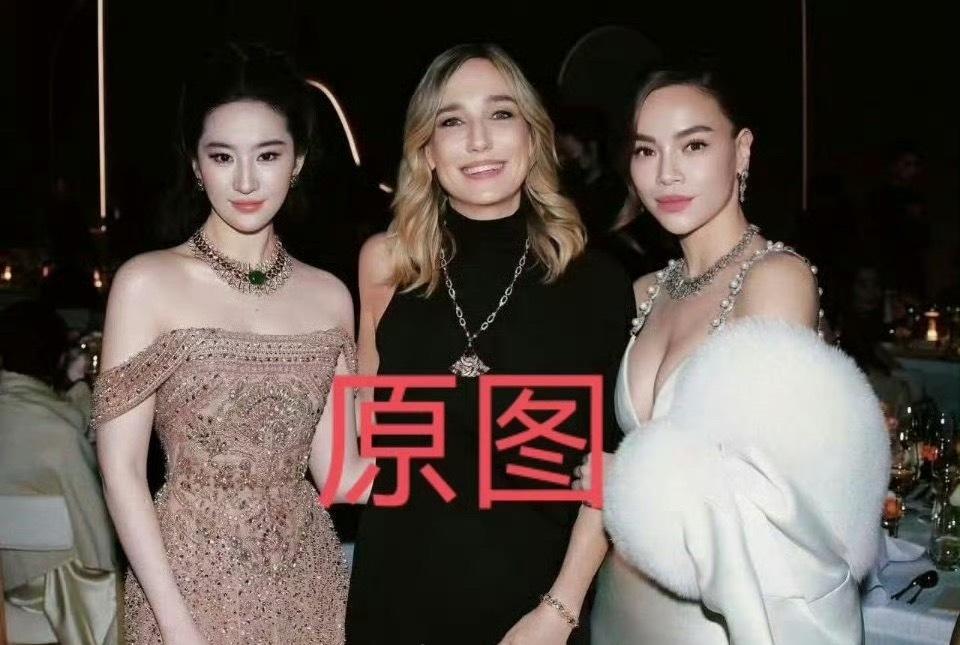 同事们下午陆续请假溜了，三点半走一波，四点半走一波，我还在上班。

明天后天上班