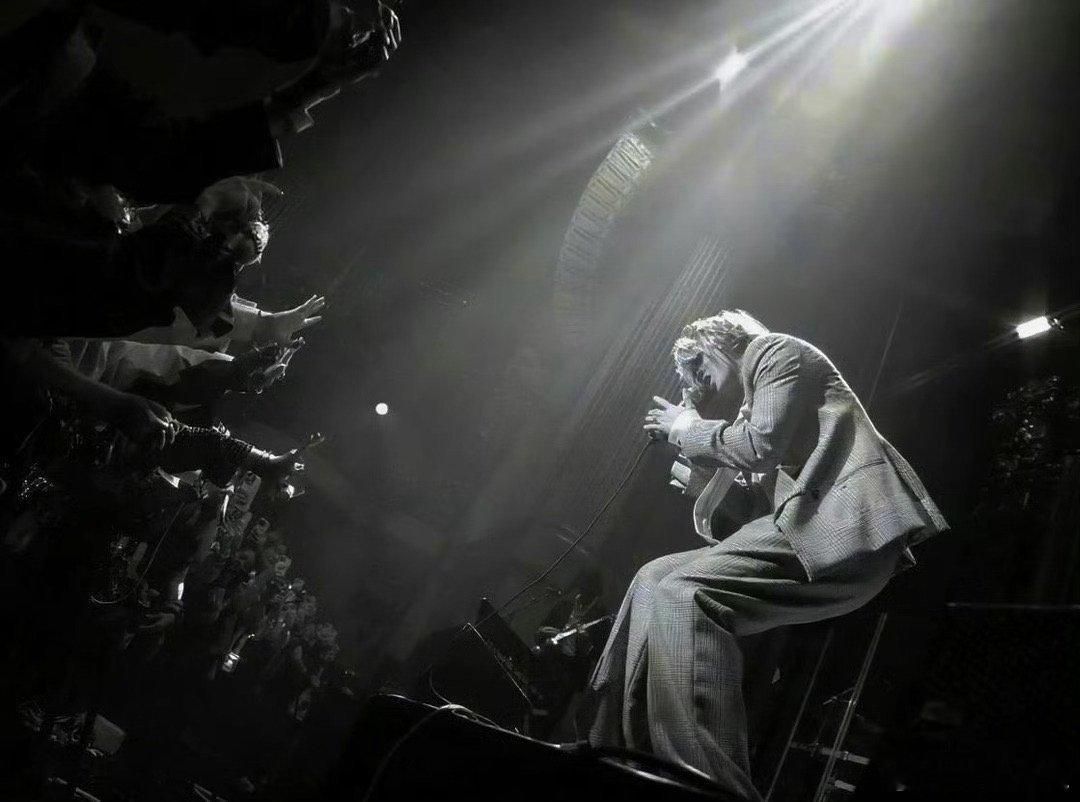 蔡徐坤音乐节压台出场 太骄傲了！立足亚洲音乐盛会压轴出场，凭独特音乐风格与舞台魅