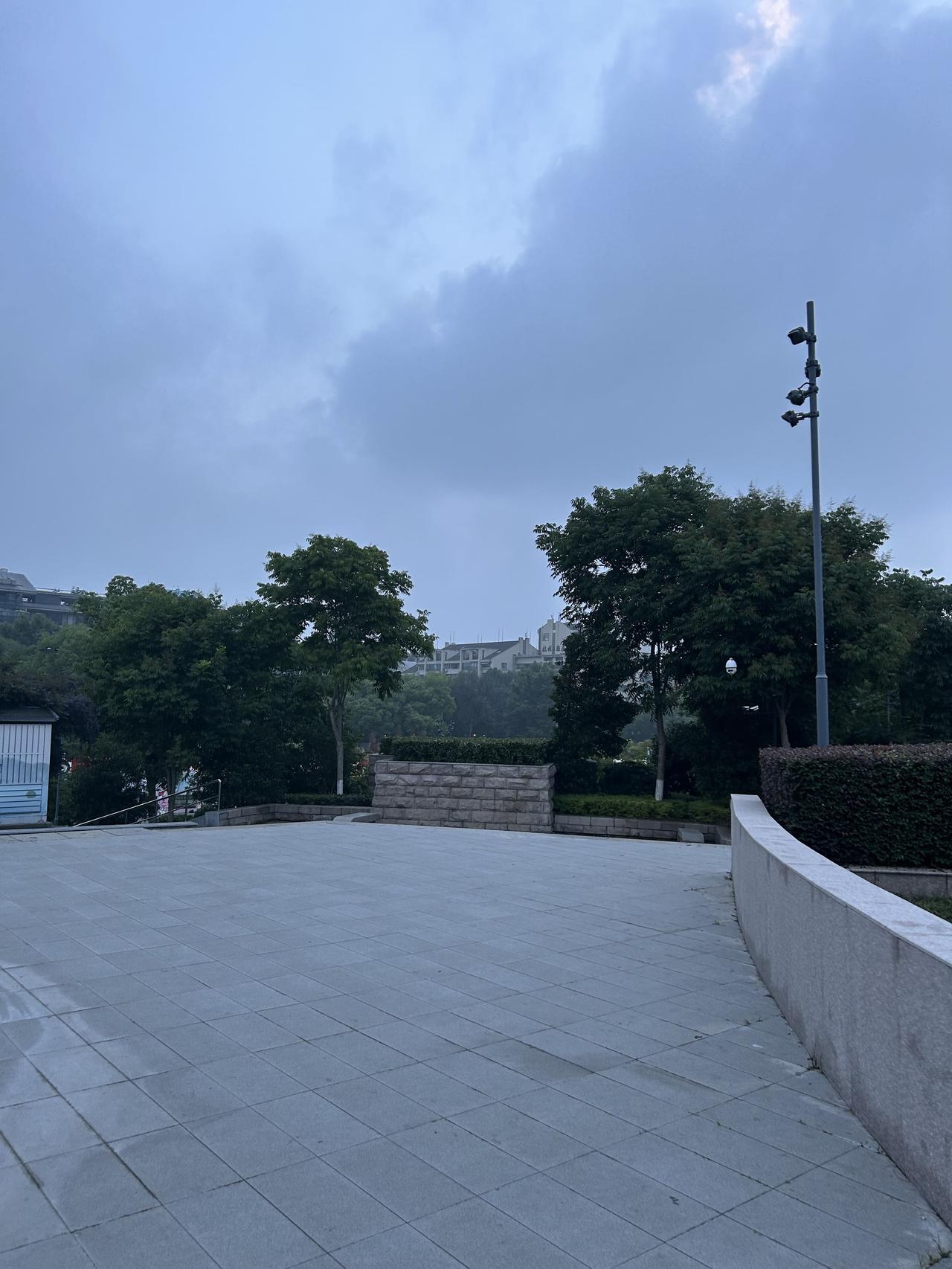 一地专属升学方案不等于全面改革，理性看待热搜，不必盲目追捧新模式