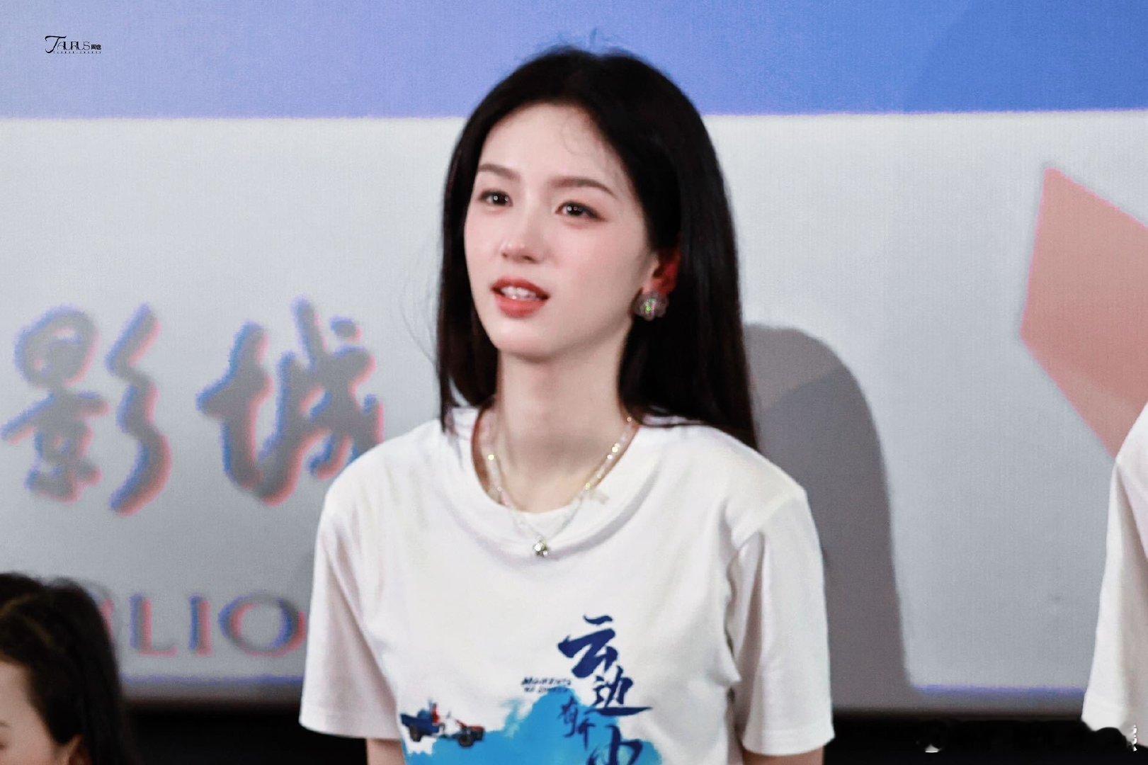 #周也为电影落泪#周也的眼泪让我对这部电影更加充满期待，相信她会给我们带来更多惊