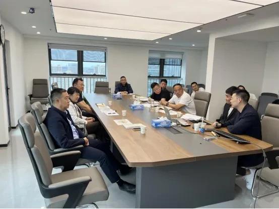 石家庄第四十中学党委书记李云红一行到城发投集团所属城投集团进行交流座谈

近日，
