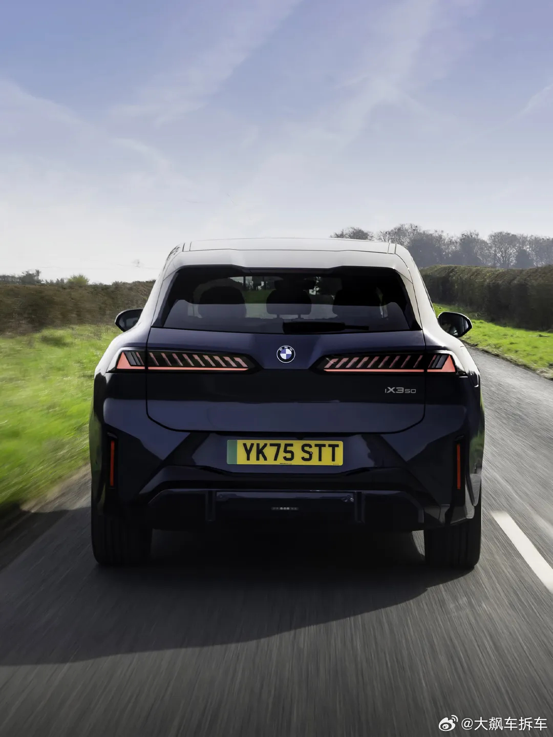 最近，宝马推出了首款基于新世代架构的量产电动SUV——BMW iX3 50 xD