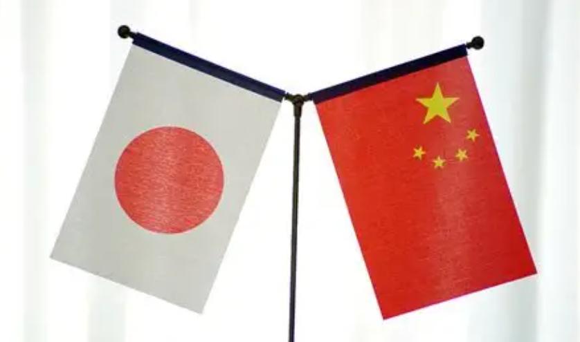 一位在日华人说了一句十分中肯的话！以目前的中日关系来看，双方开战的可能性越来越大