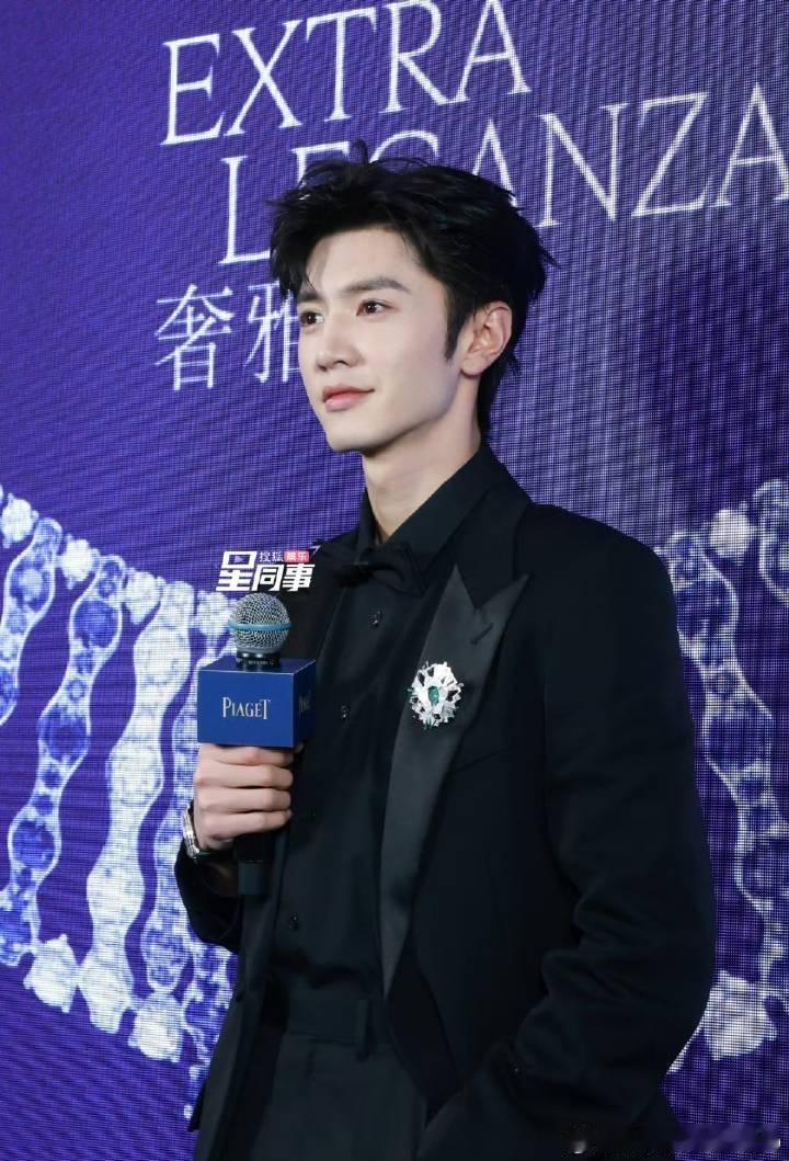 陈哲远上海伯爵活动生图 陈哲远陈哲远一身黑西装亮相上海伯爵活动，状态造型大家看看