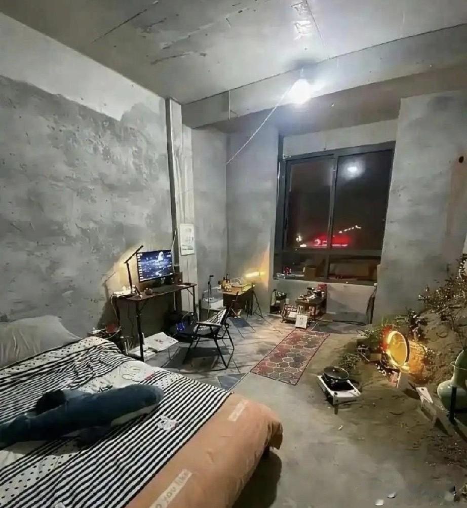 贷款花个大几十个W在城里买房，这样住意义又在哪里呢？
还不如在乡下把老房子拆了重