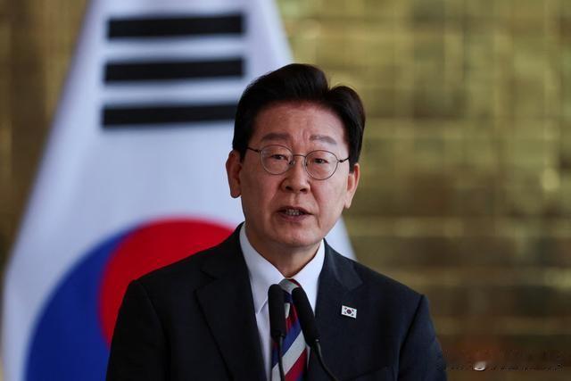 时机太巧！美韩军演遇变数，王毅外长关键时刻访韩
 
近期东北亚局势十分微妙，正在