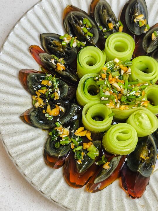 救命😵这凉拌皮蛋，真是大餐后的解腻神器‼️