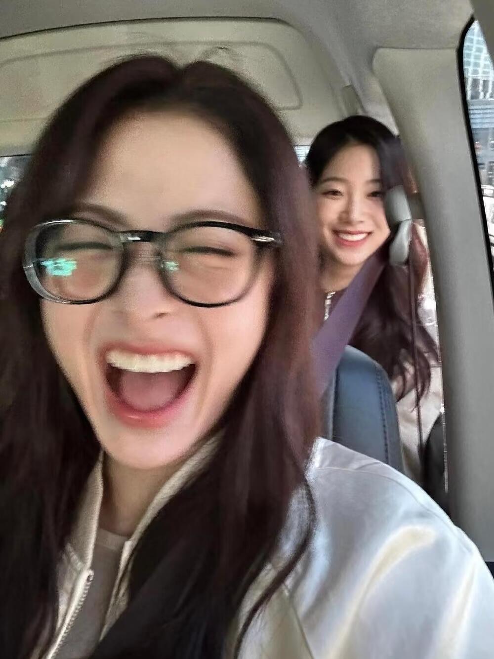 【许允真】你的表情真的太浮夸 aaa红毯