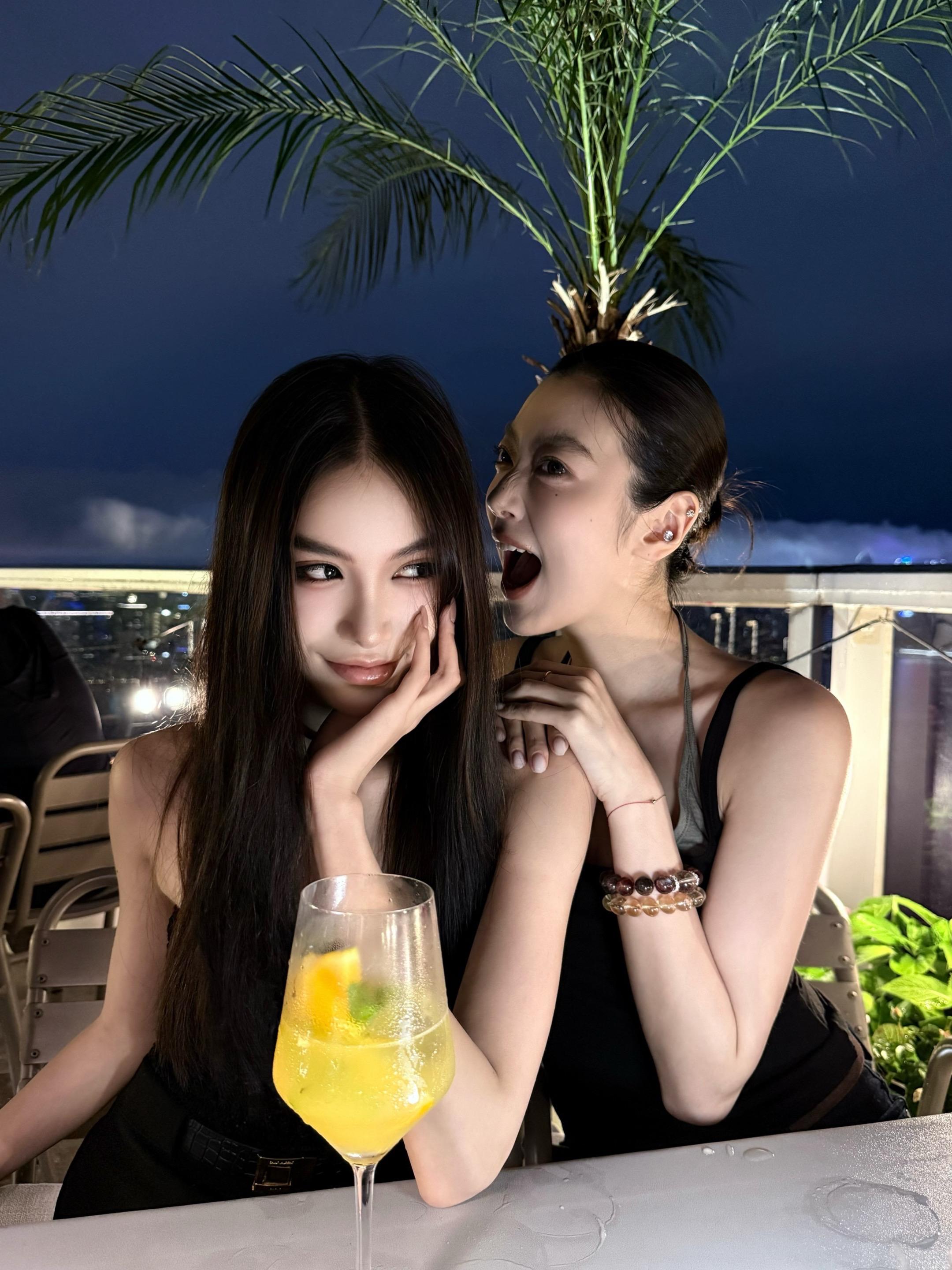 我们如此不同 却又如此默契。和我异父异母的亲姐妹