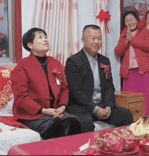 怪不得能娶到这么漂亮的媳妇，这么高情商的回答，真是值得我们去好好学习啊！