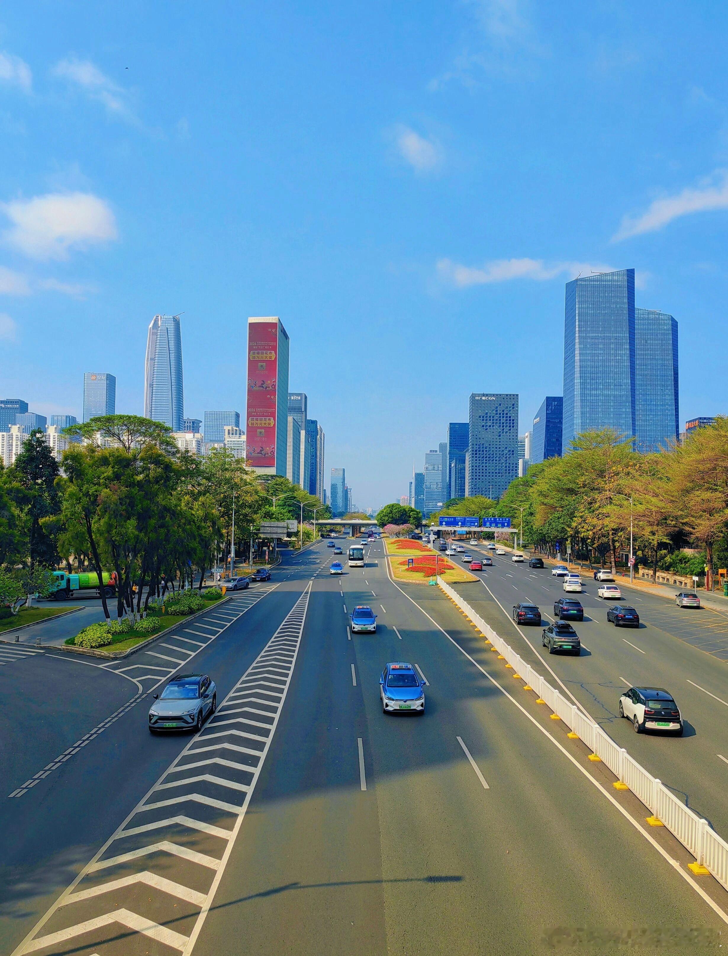 问：门店更换店长，前店长师父的合伙份额要不要变？要不要转让给新店长的师父？答：对