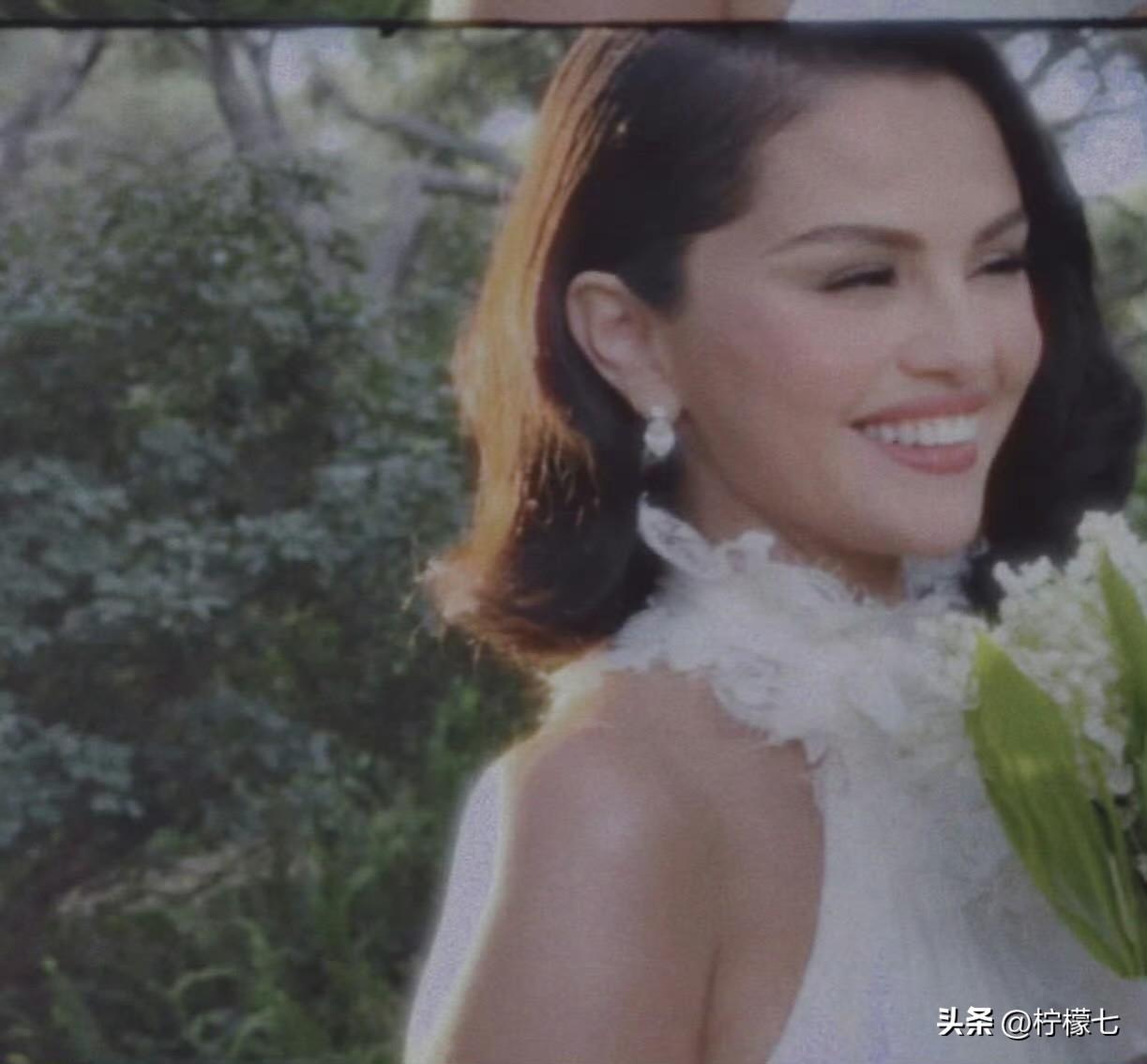 【35岁赛琳娜大婚】北美意难平终章，事实证明“般配不一定适合”
近日赛琳娜·戈麦