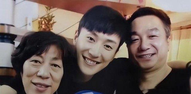 #乔任梁父母发声#希望kimi的爸爸妈妈可以继续不受干扰生活下去 ​​​