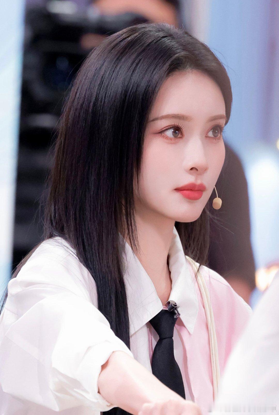 孟子义爱在无尽夏一番女主一番大女主在手，资源稳步上升，孟姐越来越好啦爱在无尽夏 