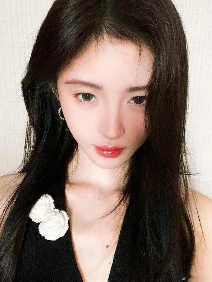 姬的营业照，美得令人心动。 ​​​