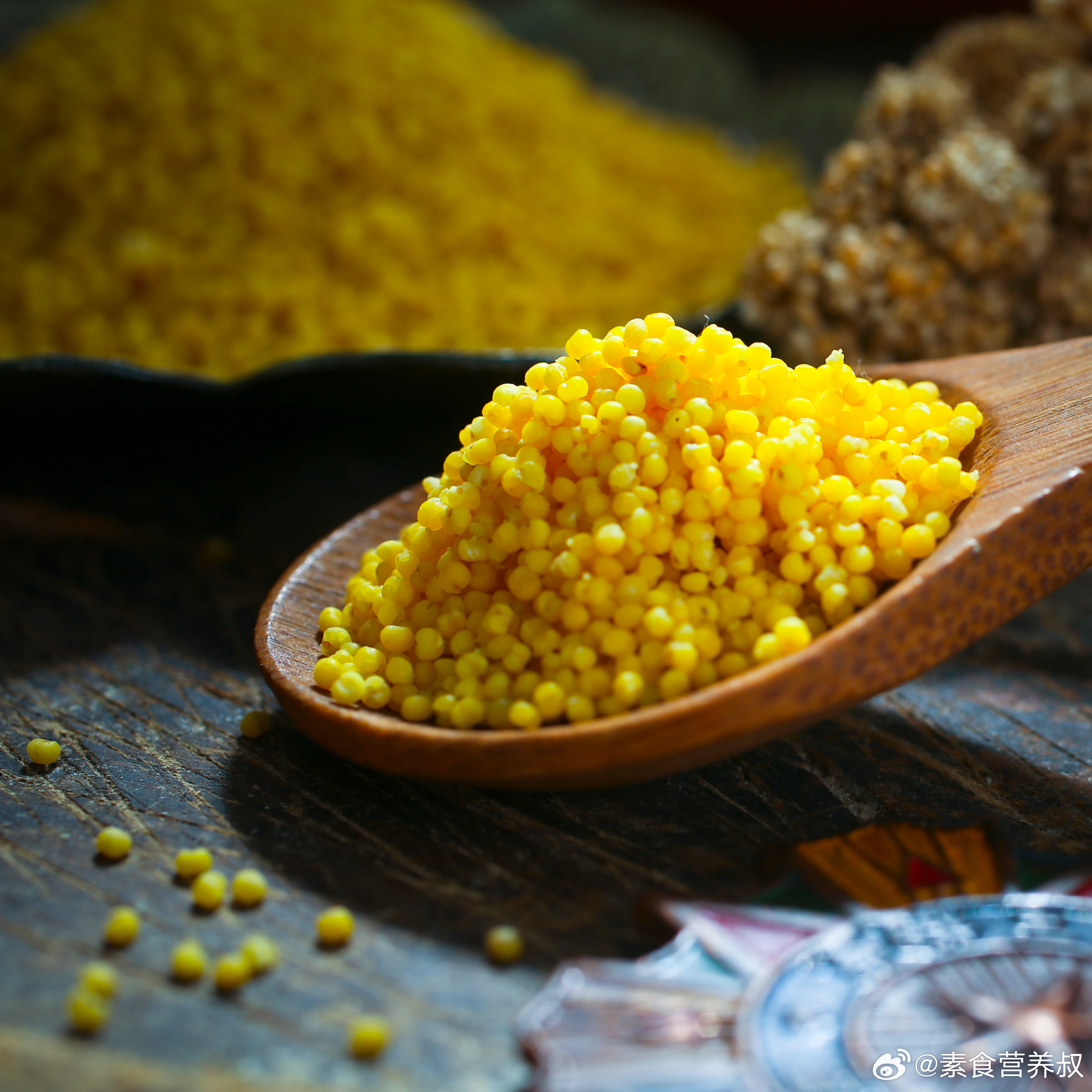 发表在Frontiers in Nutrition杂志的一项研究显示，吃小米可以